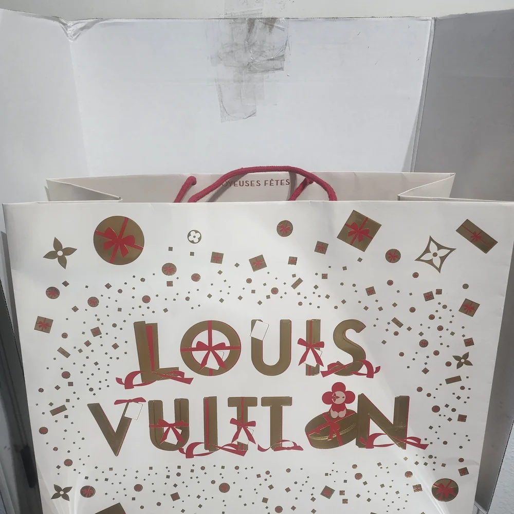 LOUIS VUITTON 2023 Xmas Edition  Large Gift Shopping Paper Bag